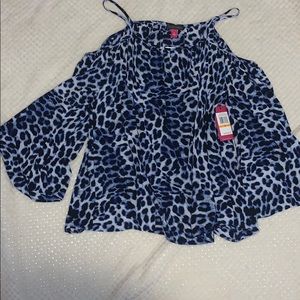 NWT Vince Camino top